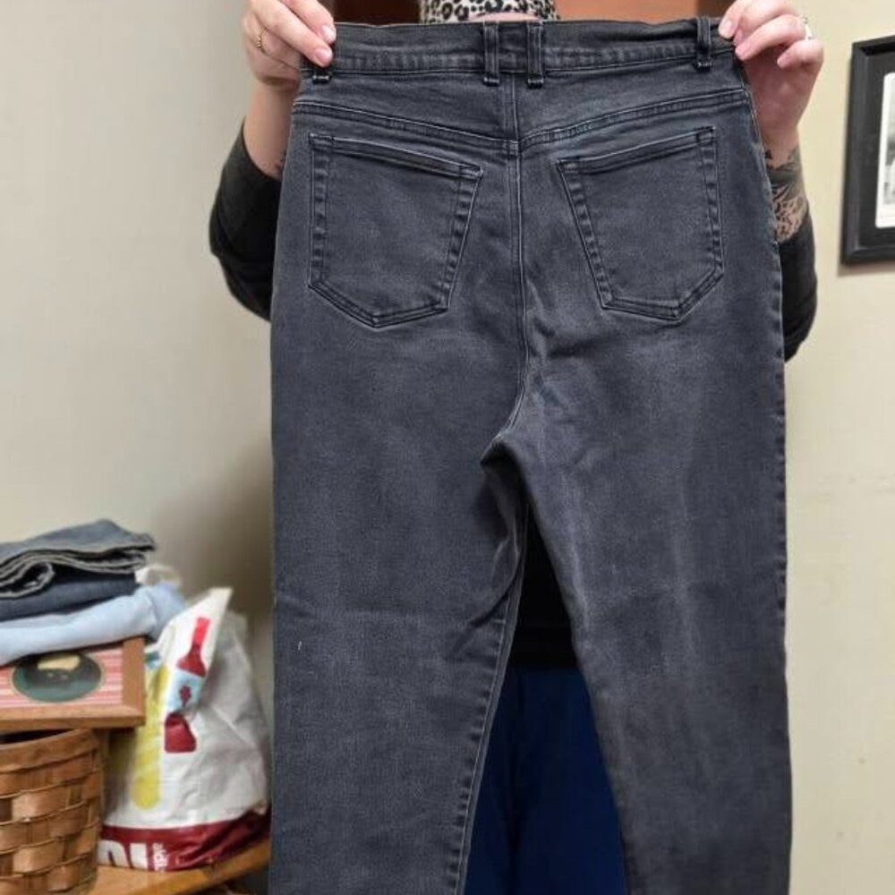 Jeans - Picture 2 of 3
